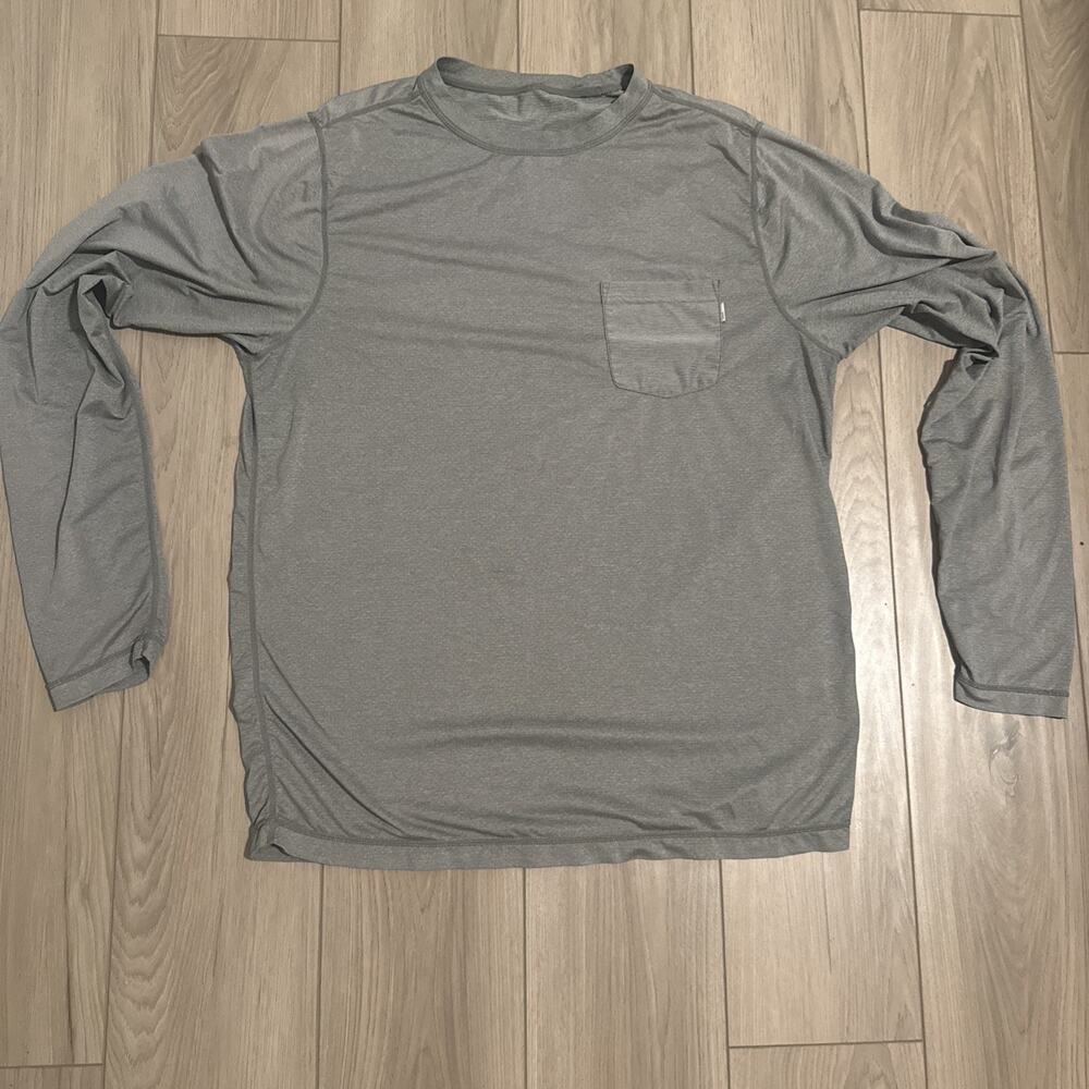 Men’s Vuori Heather Gray Tradewind Performance Long Sleeve Pocket Shirt Pullover